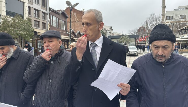 Saadet düdük çaldı