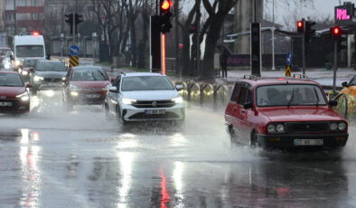 Edirne’de sağanak yağış