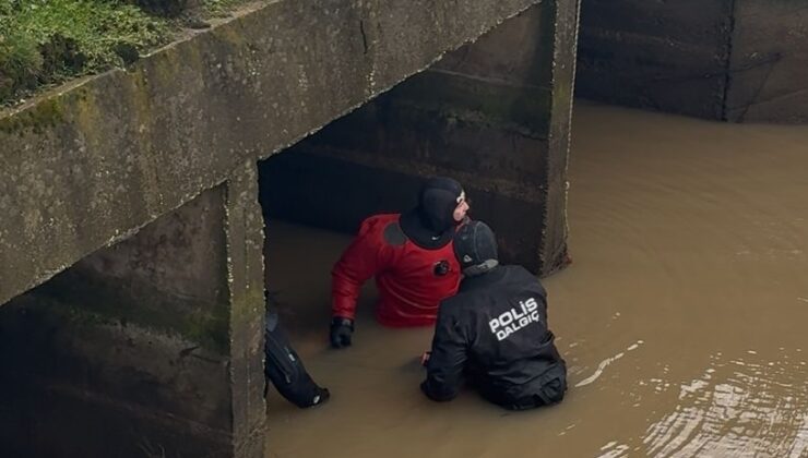 Kanala düşen aracın sürücüsü öldü