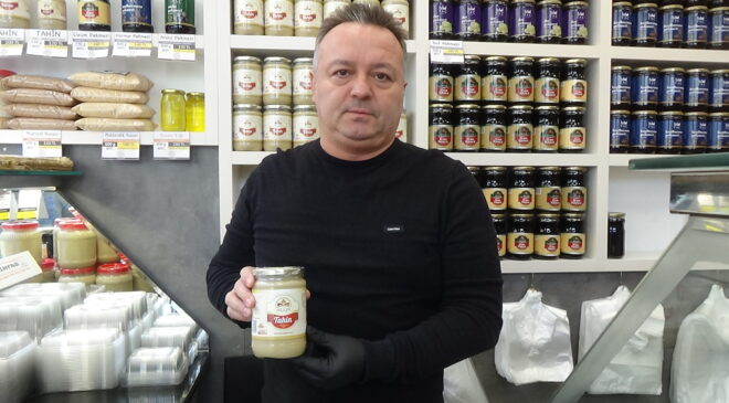 Tahin sahur sofralarında