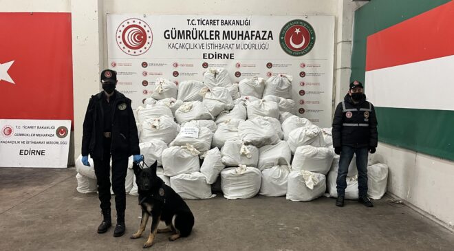 Tavuk etlerinin arasından uyuşturucu çıktı!