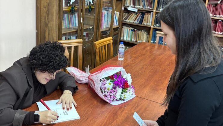 Sosyal Bilimler Lisesi’nde okur yazar buluşması
