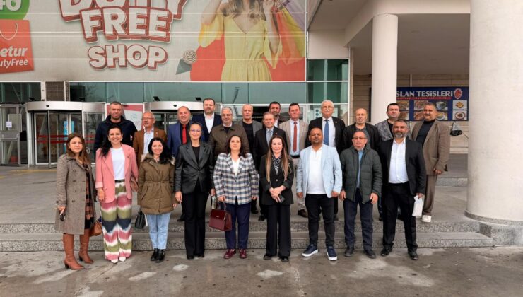 Muhtarları ağırladı