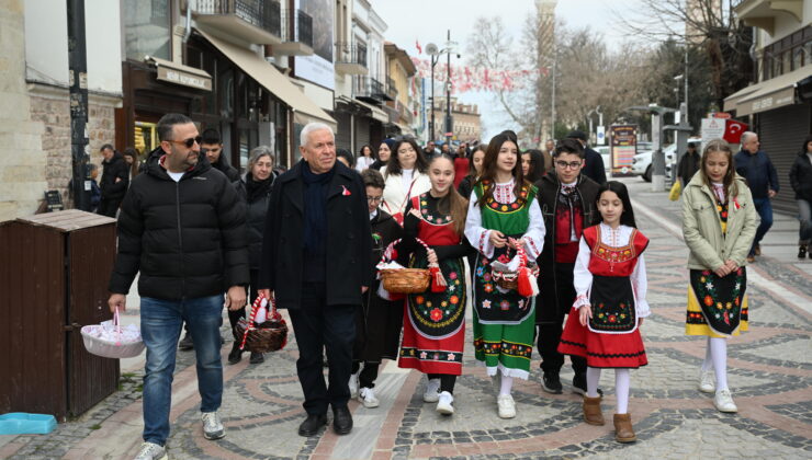 Marteniçkalar takıldı
