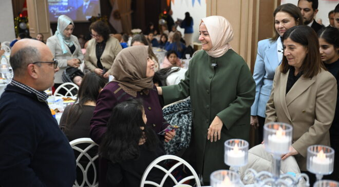 Kaya, iftarını Edirne’de açtı