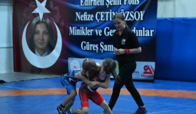 Şehit Özsoy anısına güreş şampiyonası