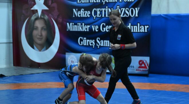 Şehit Özsoy anısına güreş şampiyonası
