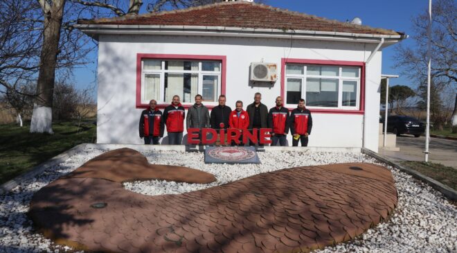 Su ürünleri üretim tesisinde inceleme