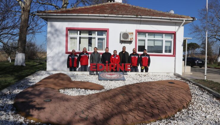 Su ürünleri üretim tesisinde inceleme