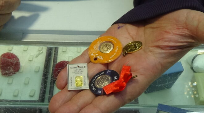 Gram altın 8 bin liraya yaklaştı