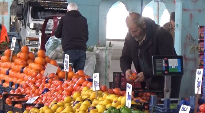 Pazarda yarım kilo dönemi