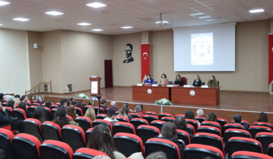 ‘Anavatanda Yeşeren Başarılar’ paneli