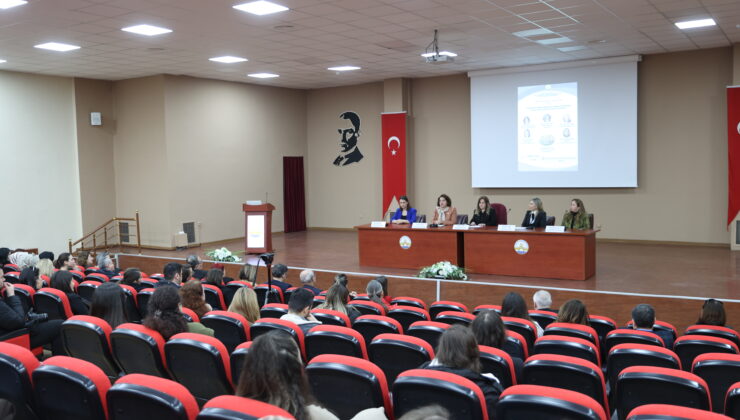 ‘Anavatanda Yeşeren Başarılar’ paneli