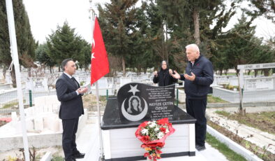 Şehitlikler bayrama hazırlanıyor