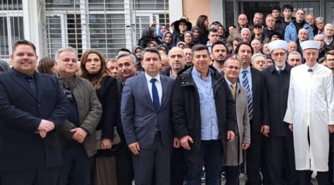 ‘Soydaşlarımızı yalnız bırakmadık’