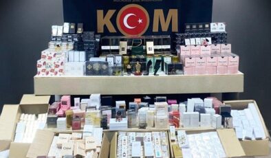 Kaçak parfüm ve akıllı saat ele geçirildi