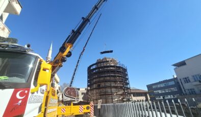 Kulenin iskelesi sökülüyor