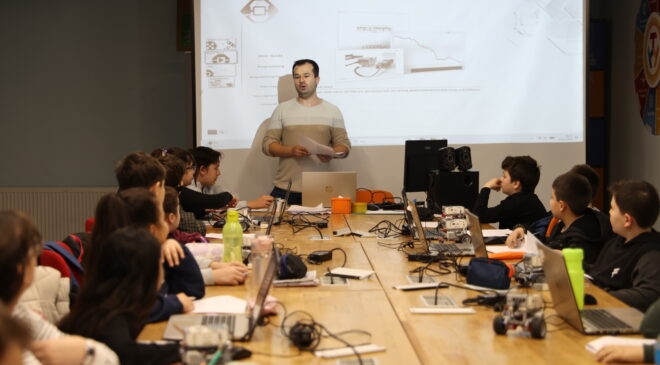 Robotik kodlama ile geleceğe hazırlanıyorlar