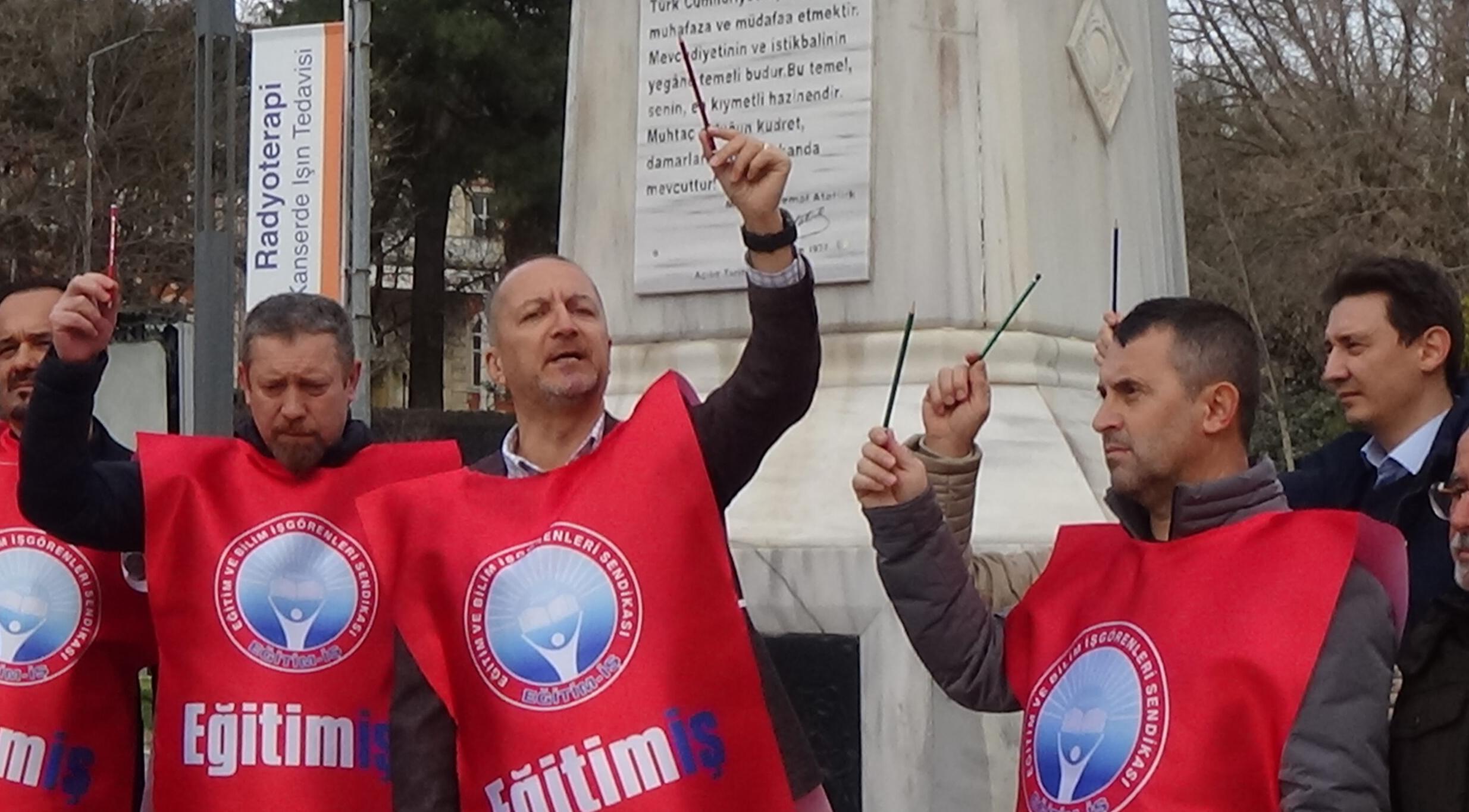 Öğretmenler iş bıraktı