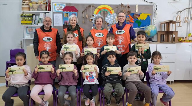 Plevneli minikler TEMA gönüllüsü oldu