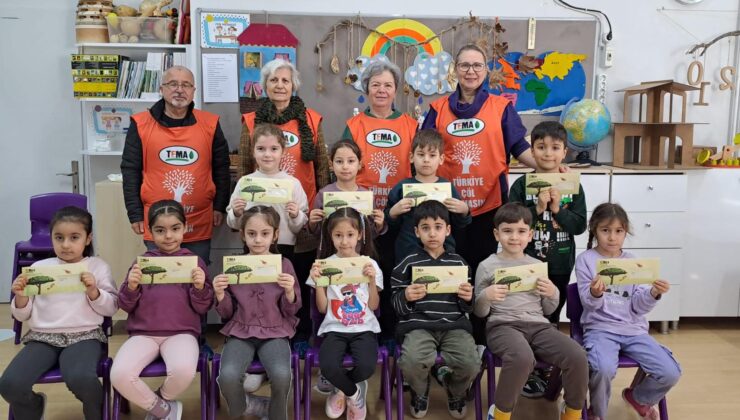 Plevneli minikler TEMA gönüllüsü oldu