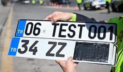 Sahte plaka kullananlar yandı
