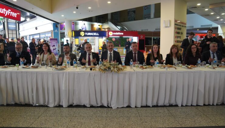 Elmas Aslan’dan iftar