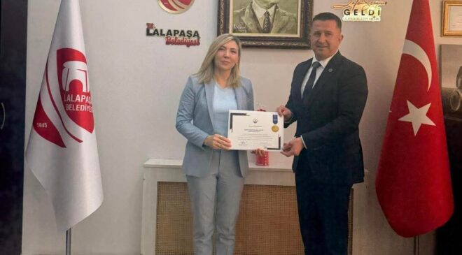 Başkan Geldi’ye teşekkür belgesi