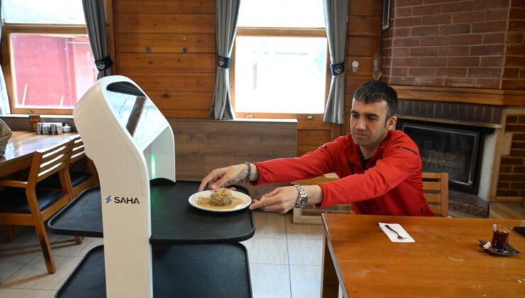 Robot garson hizmete başladı