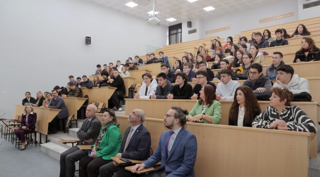 Liseliler Trakya Üniversitesini tanıyor