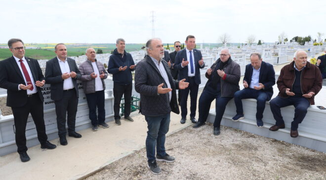 Bahri Dinar, mezarı başında anıldı