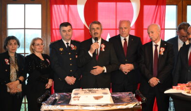 ‘Ne kadar gurur duysak az’