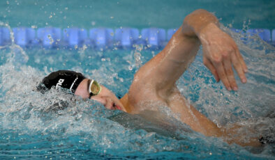 Yüzme şöleni başladı