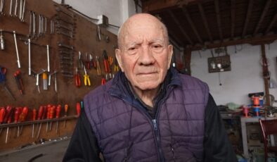 Sanayinin çınarı işinin başında