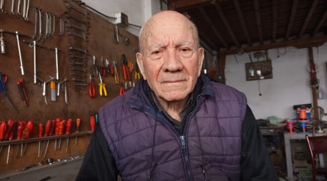 Sanayinin çınarı işinin başında