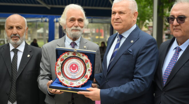 Yeşilçam emekçisi “Zagor”a plaket