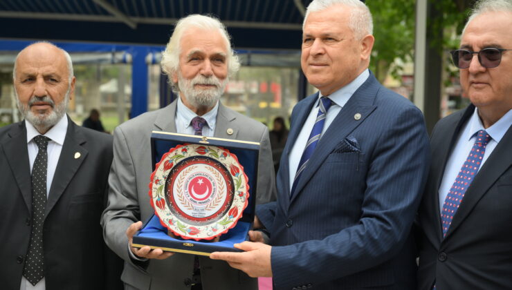 Yeşilçam emekçisi “Zagor”a plaket