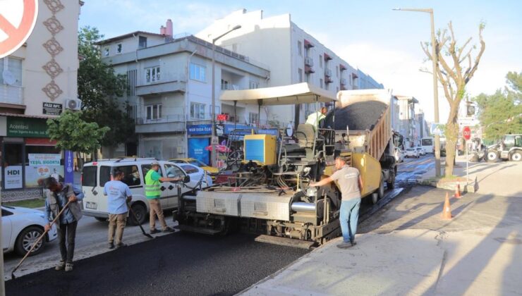 Atatürk Bulvarı’na asfaltlama başladı