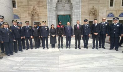 Bakan Kacır, Cuma namazını Selimiye’de kıldı