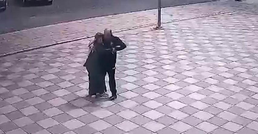 Bir anda yere yığıldı