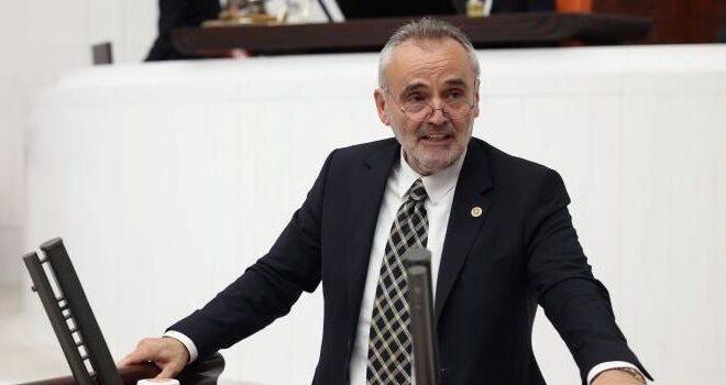 ‘Romanlar her alanda desteklenmeli’