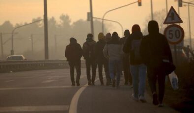 Göçmen kaçakçılığı yapan yabancı uyruklu tutuklandı