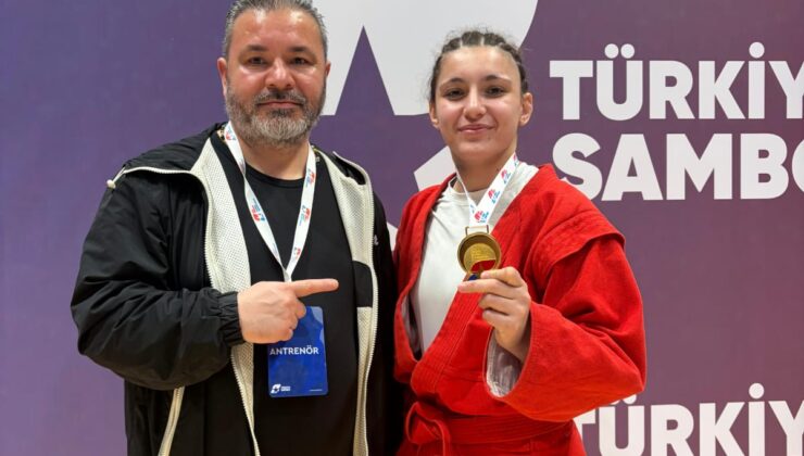 İzel, Türkiye Şampiyonu