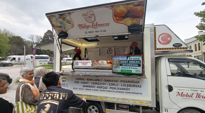 İzzet Akkan anısına lokma dağıtıldı