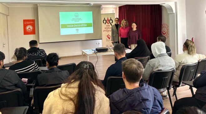 Kamu personeli ve öğrencilere eğitim