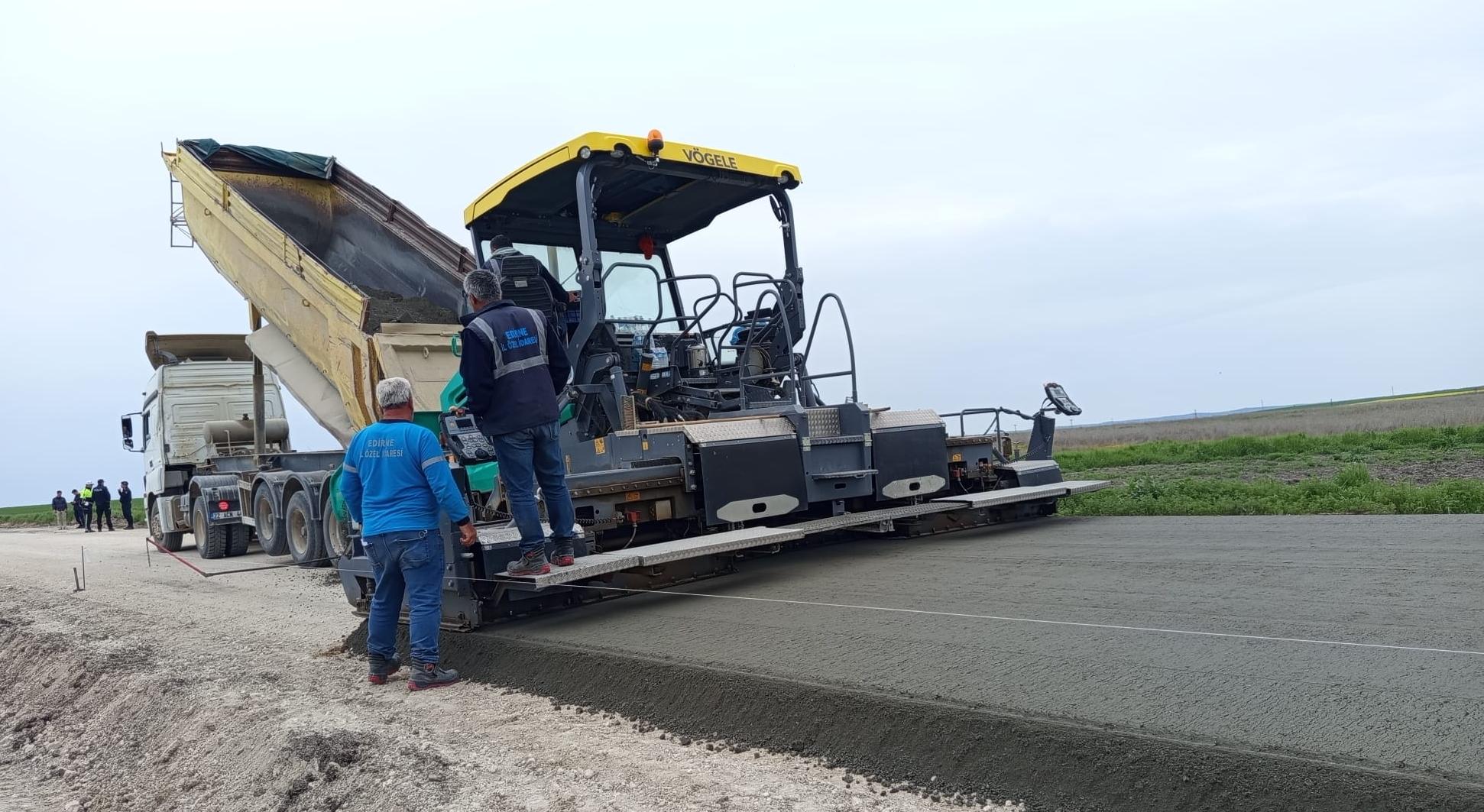 Hedef tüm köyleri asfaltlamak