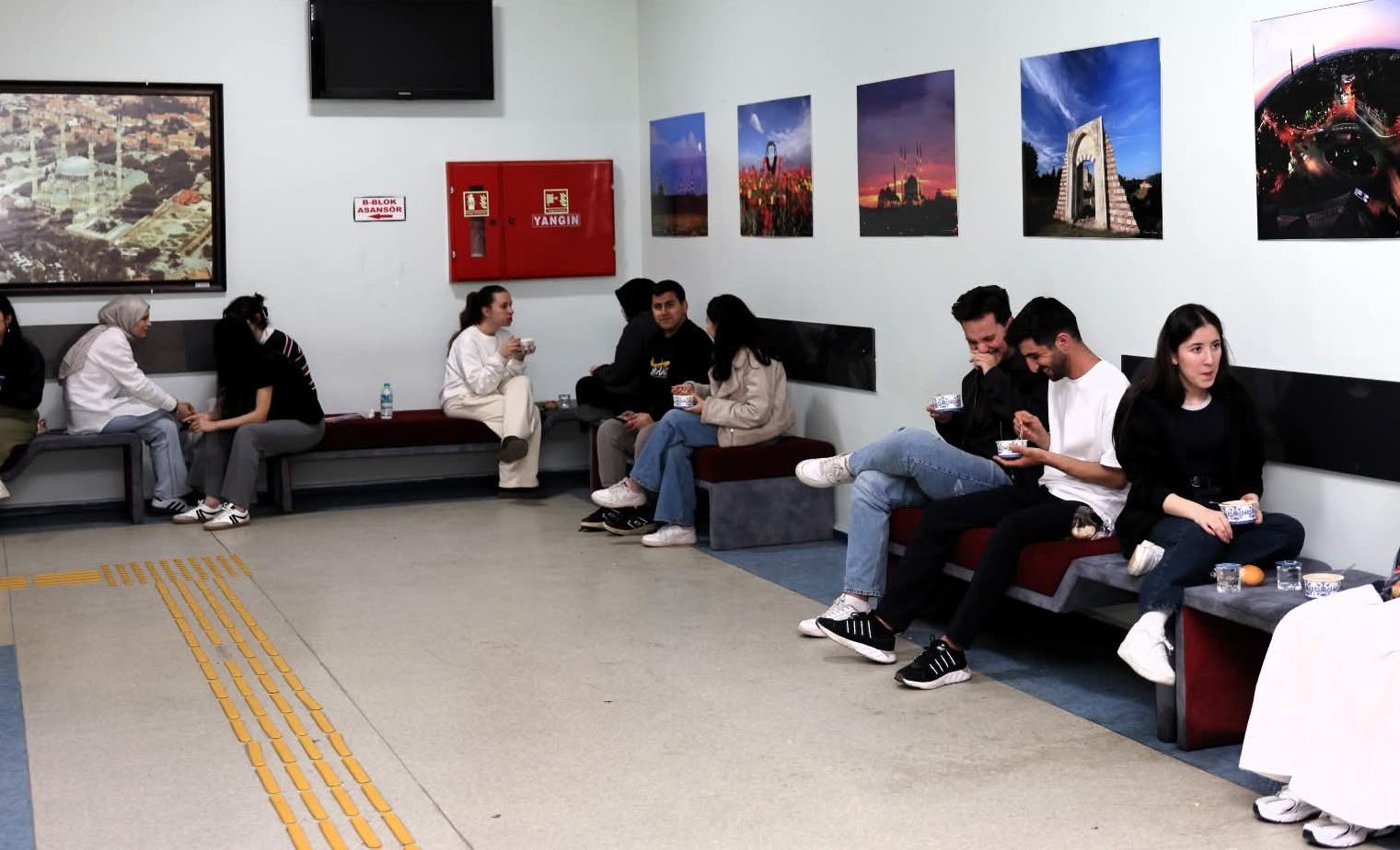 Öğrencilere çorba ikramı