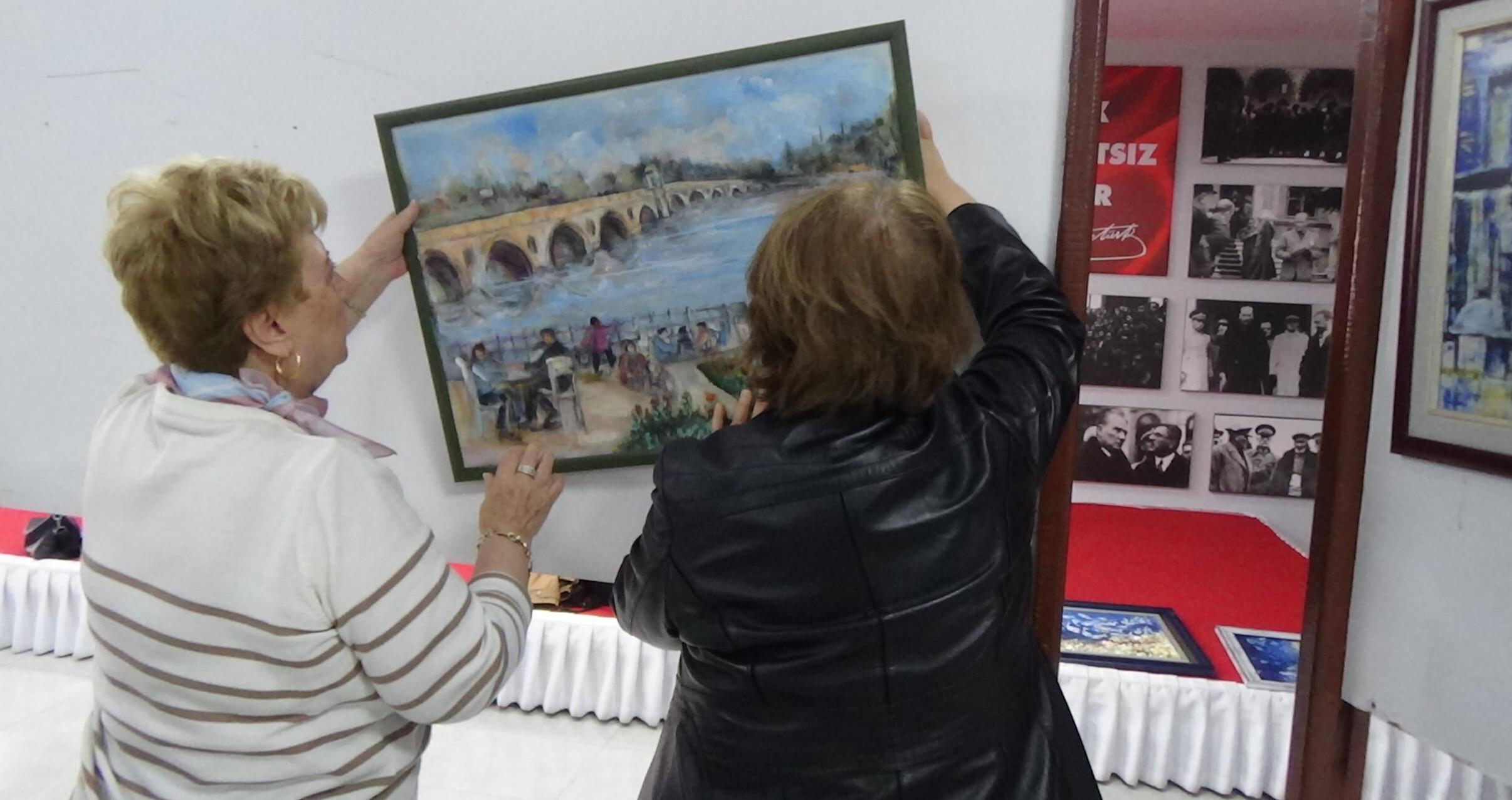 Öğrencilerin yararına sergi