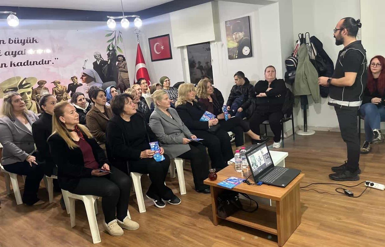 Annelere uyuşturucuyla mücadele eğitimi