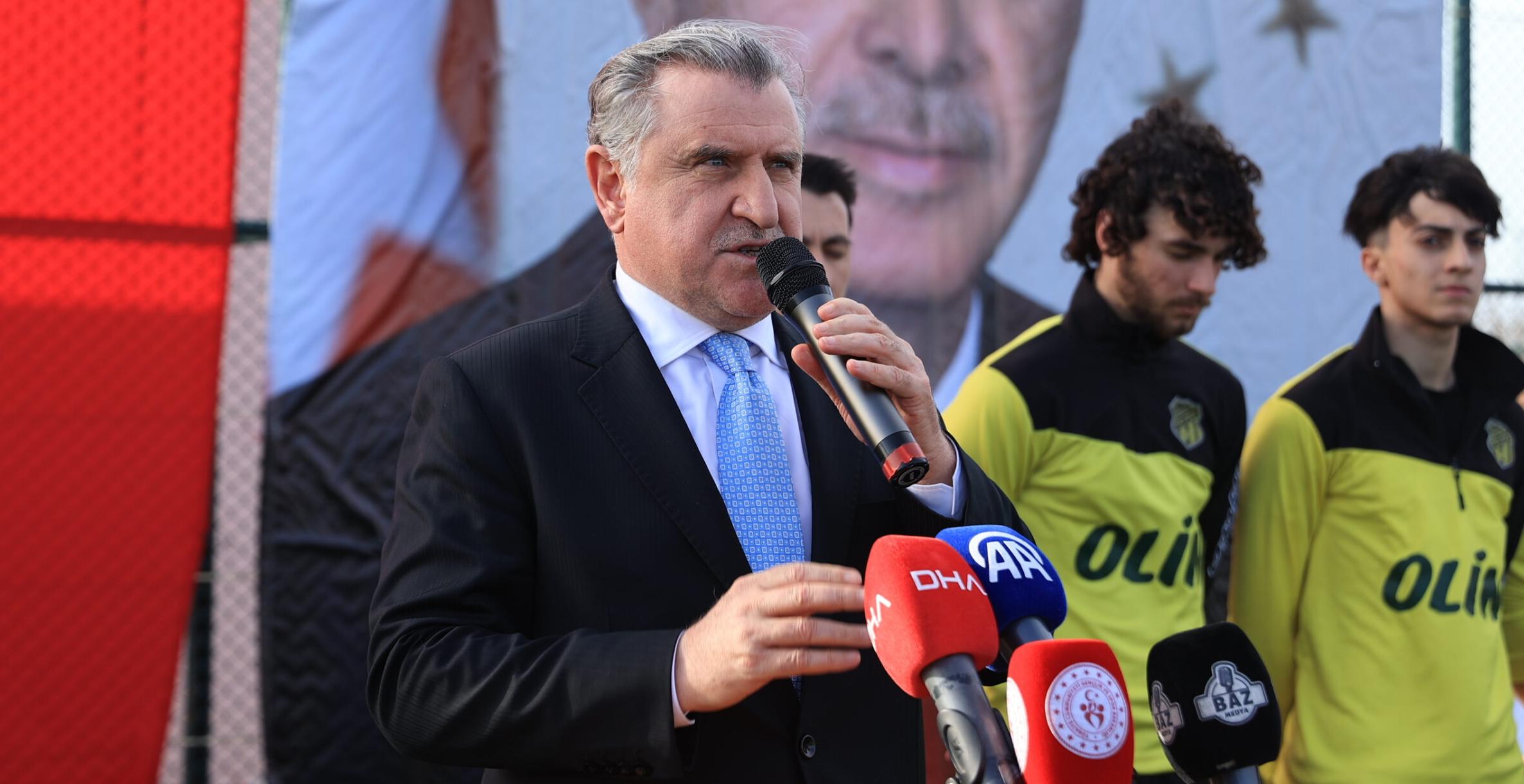 Gençlik ve Spor Bakanı geliyor